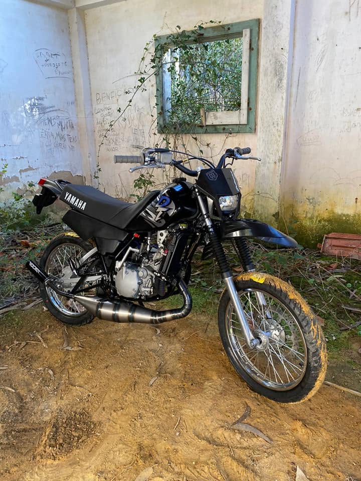 Projeto Yamaha com escape preparado